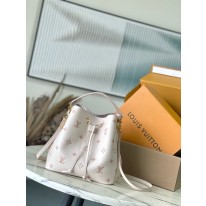 루이비통 M14401 여자가방