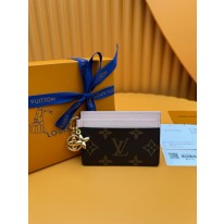 루이비통 M82739 카드지갑 머니클립