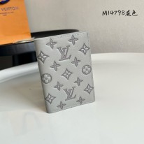 루이비통 M14798 여권지갑