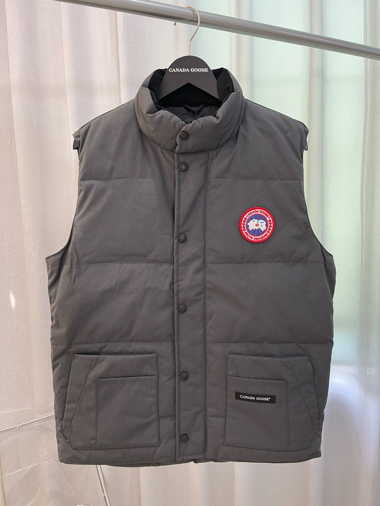 캐나다구스 남녀공용 조끼
