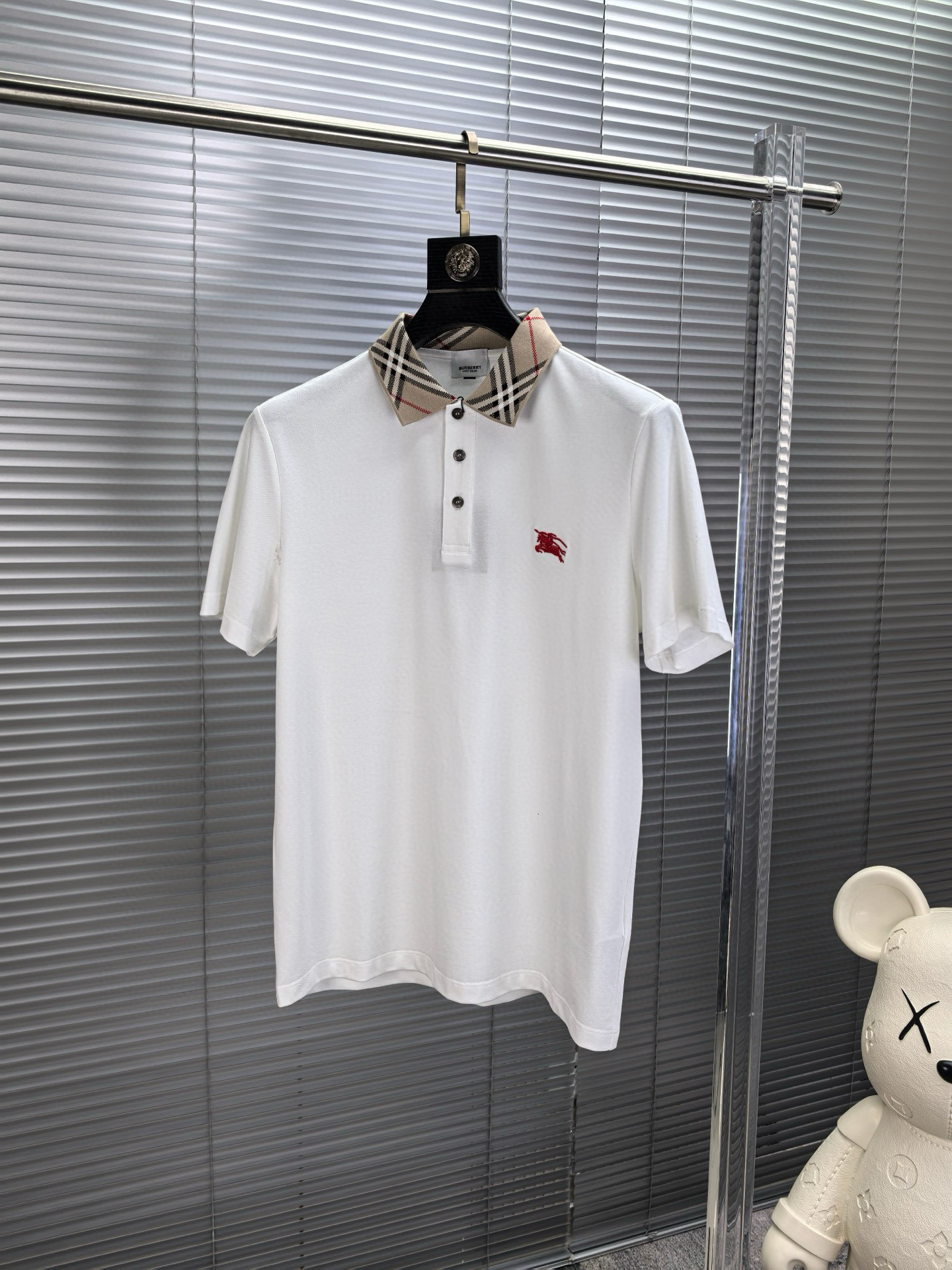 버버리 남자 반팔티