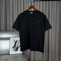 버버리 남자 반팔티