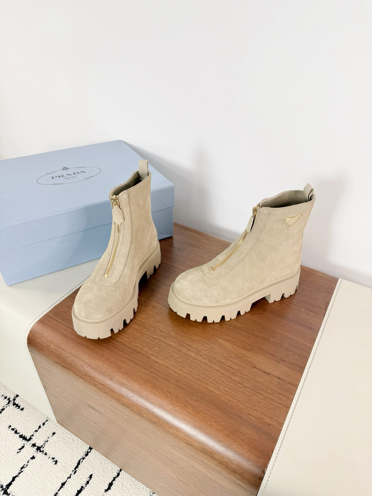 프라다 6CM 여자 부츠