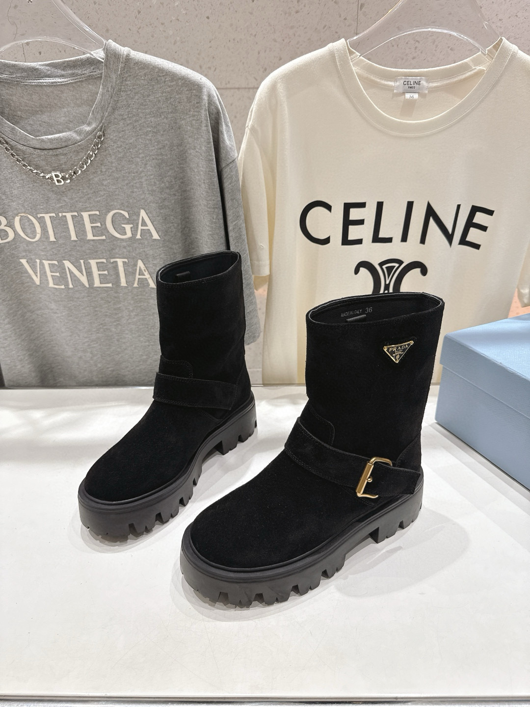 프라다 여자 부츠