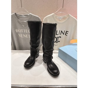 프라다 여자 부츠
