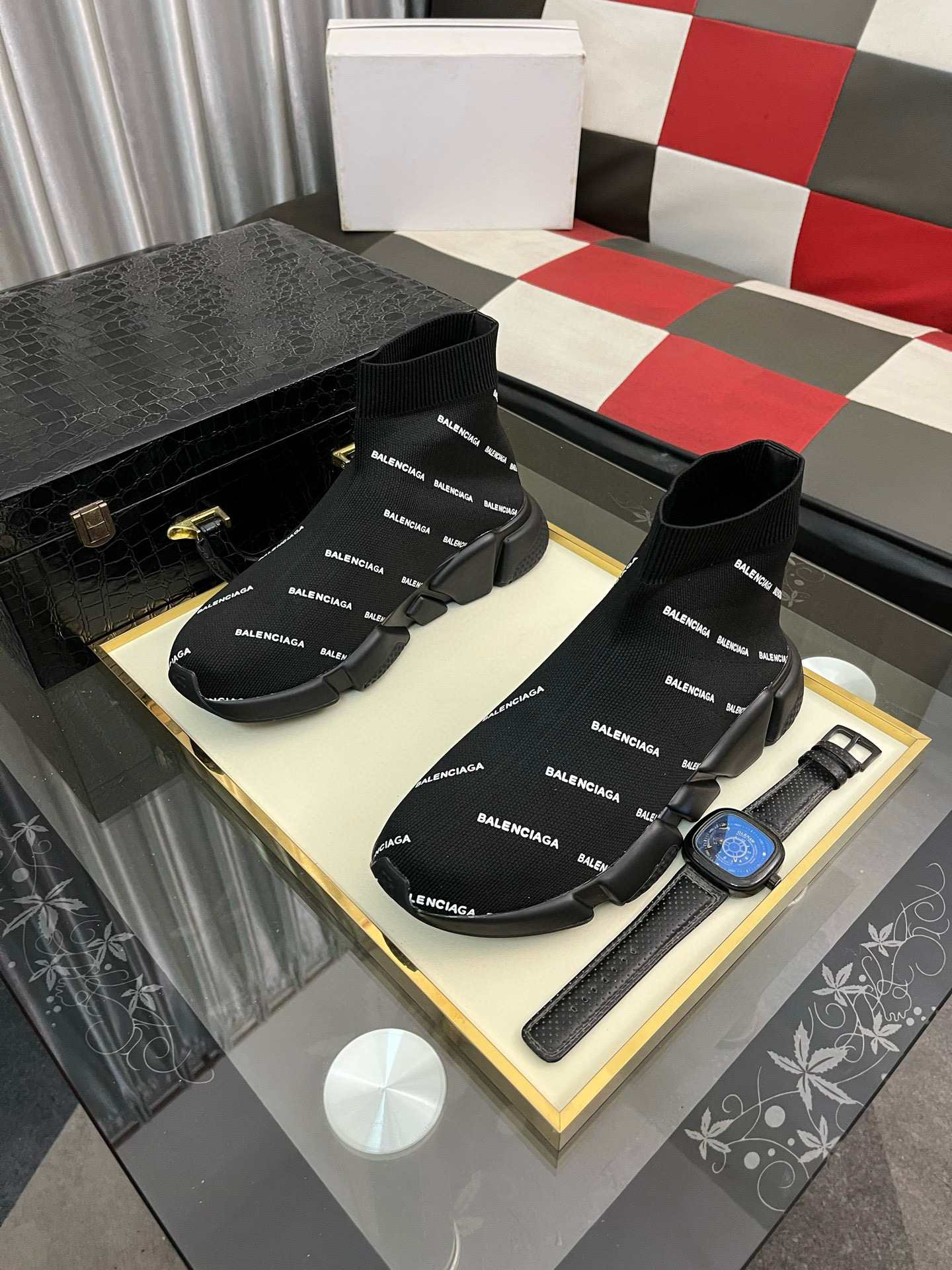 발렌시아가 남여공용 부츠