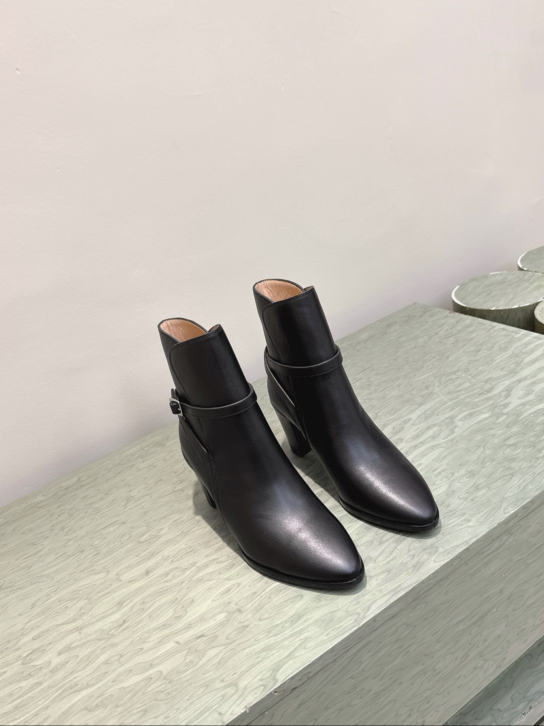 로로피아나 7CM 여자 부츠