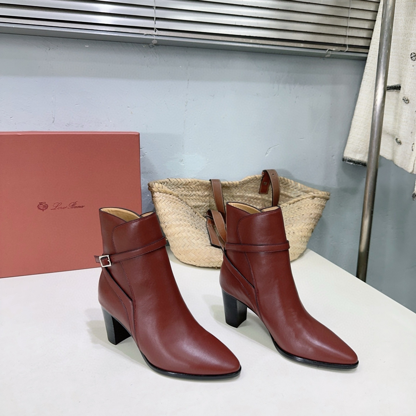 로로피아나 7CM 여자 부츠