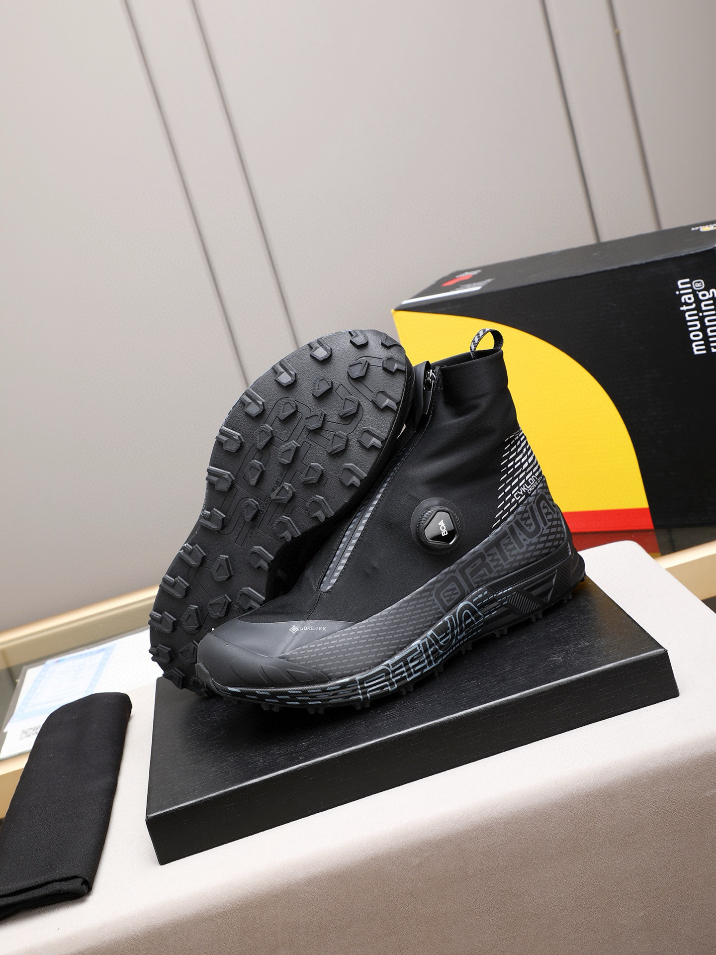 로로피아나 5.5CM 남자 부츠