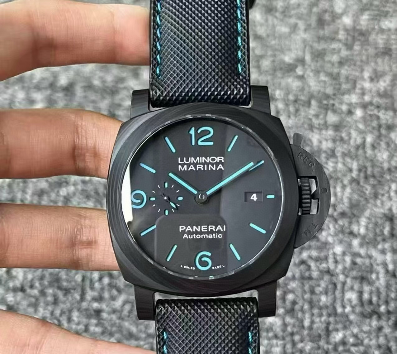 파네라이 A급 남자 시계