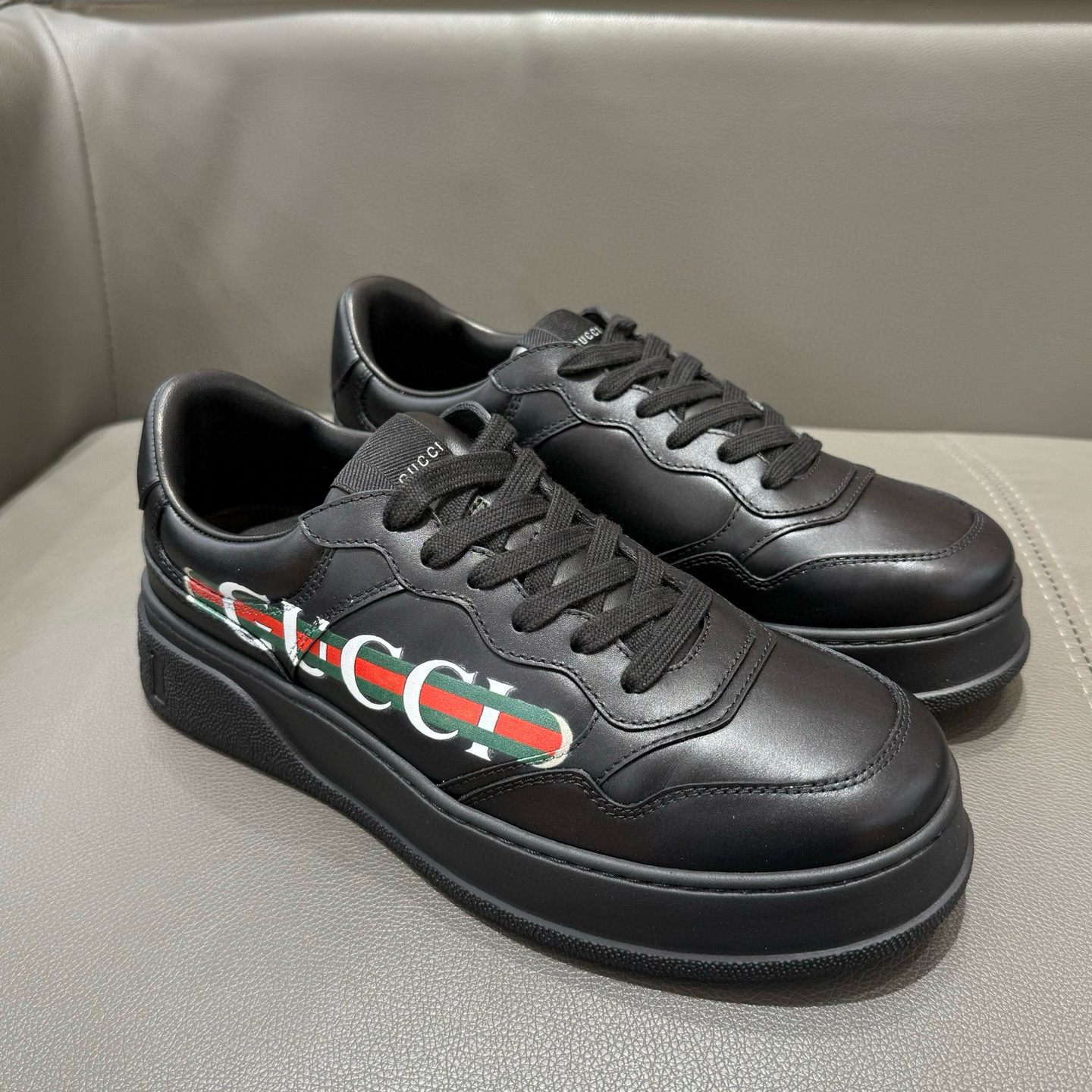 구찌 남녀공용 신발 운동화 스니커즈
