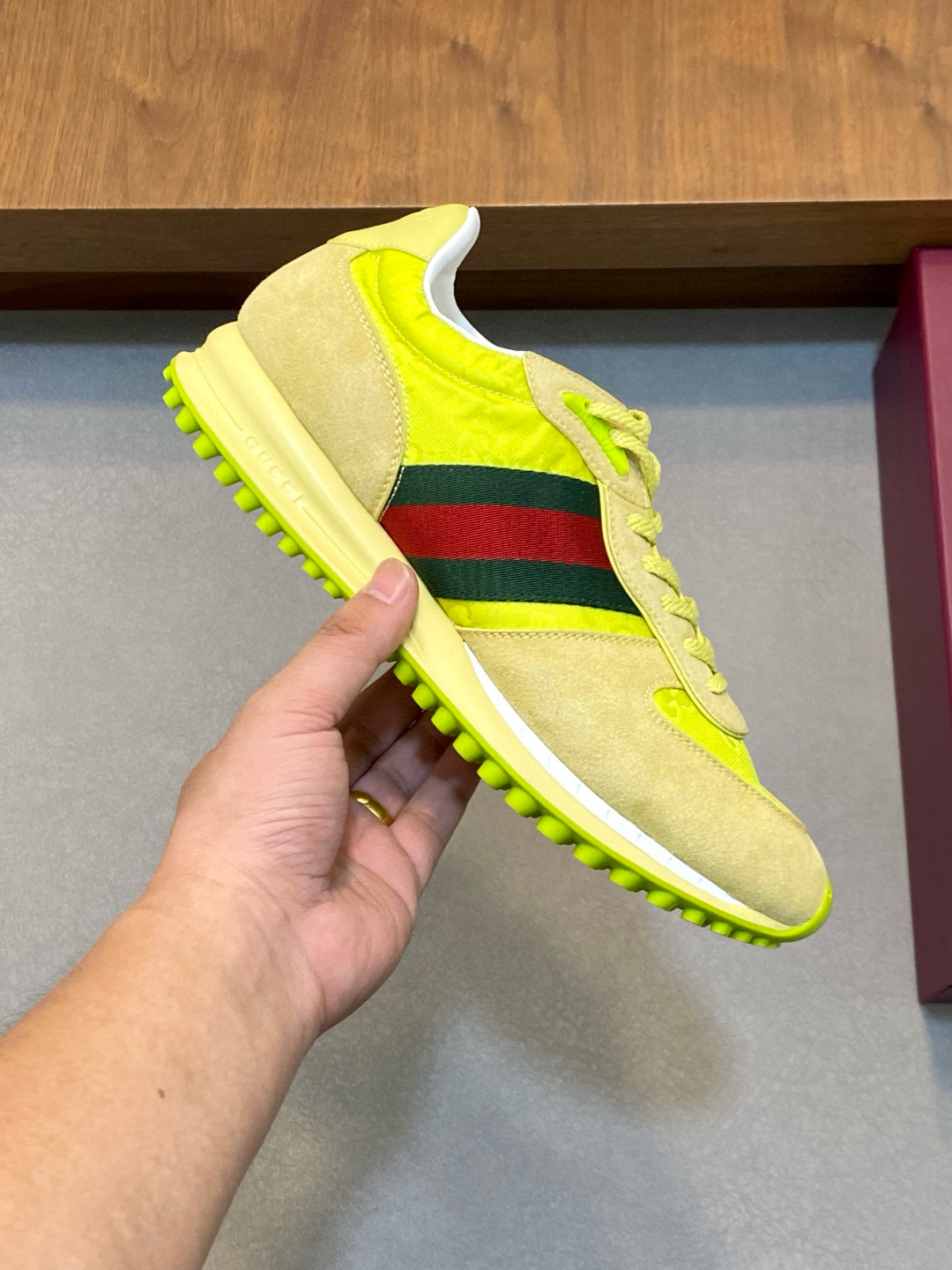 구찌 남녀공용 신발 운동화 스니커즈