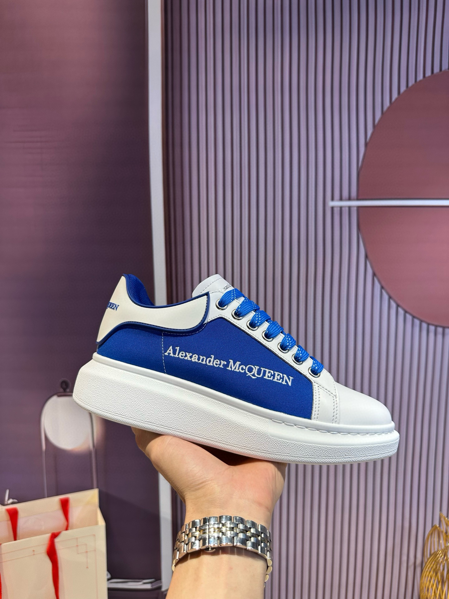 알렉산더 맥퀸 남녀공용 신발 운동화 스니커즈
