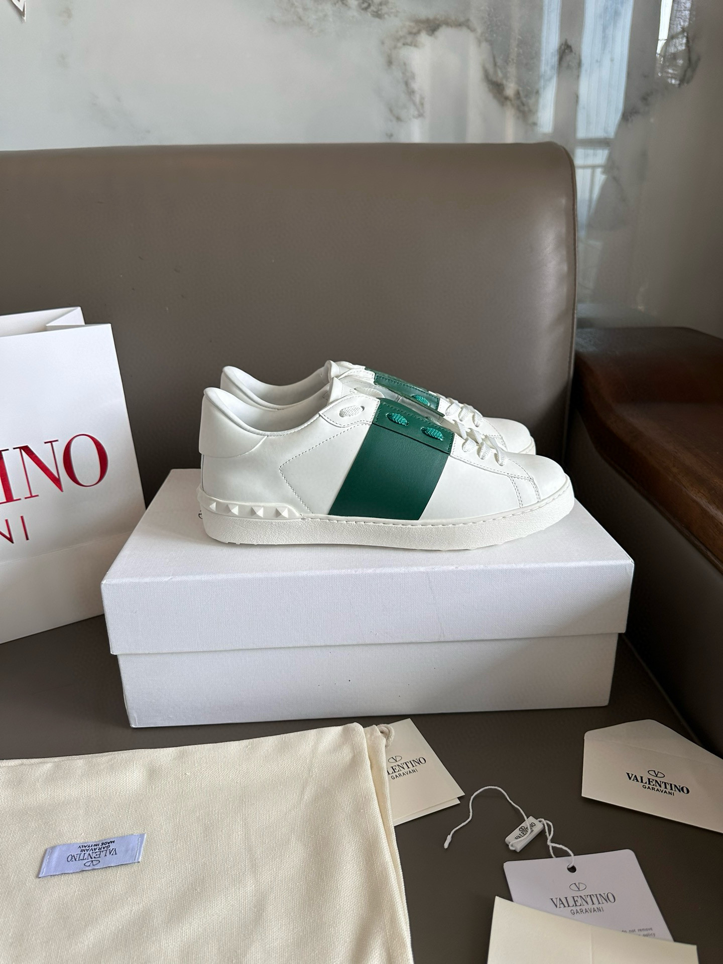 발렌티노 남녀공용 신발 운동화 스니커즈