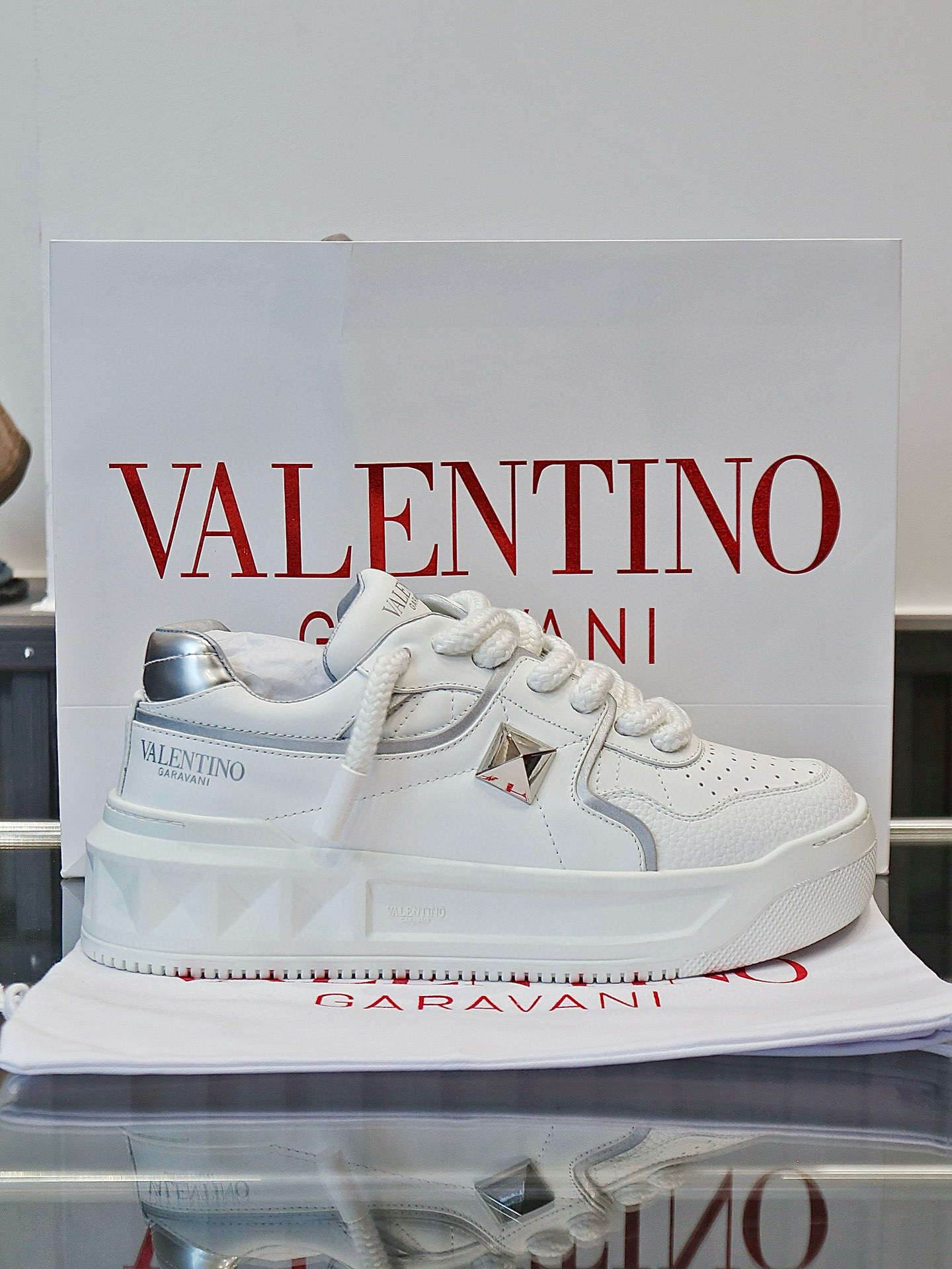 발렌티노 남녀공용 신발 운동화 스니커즈