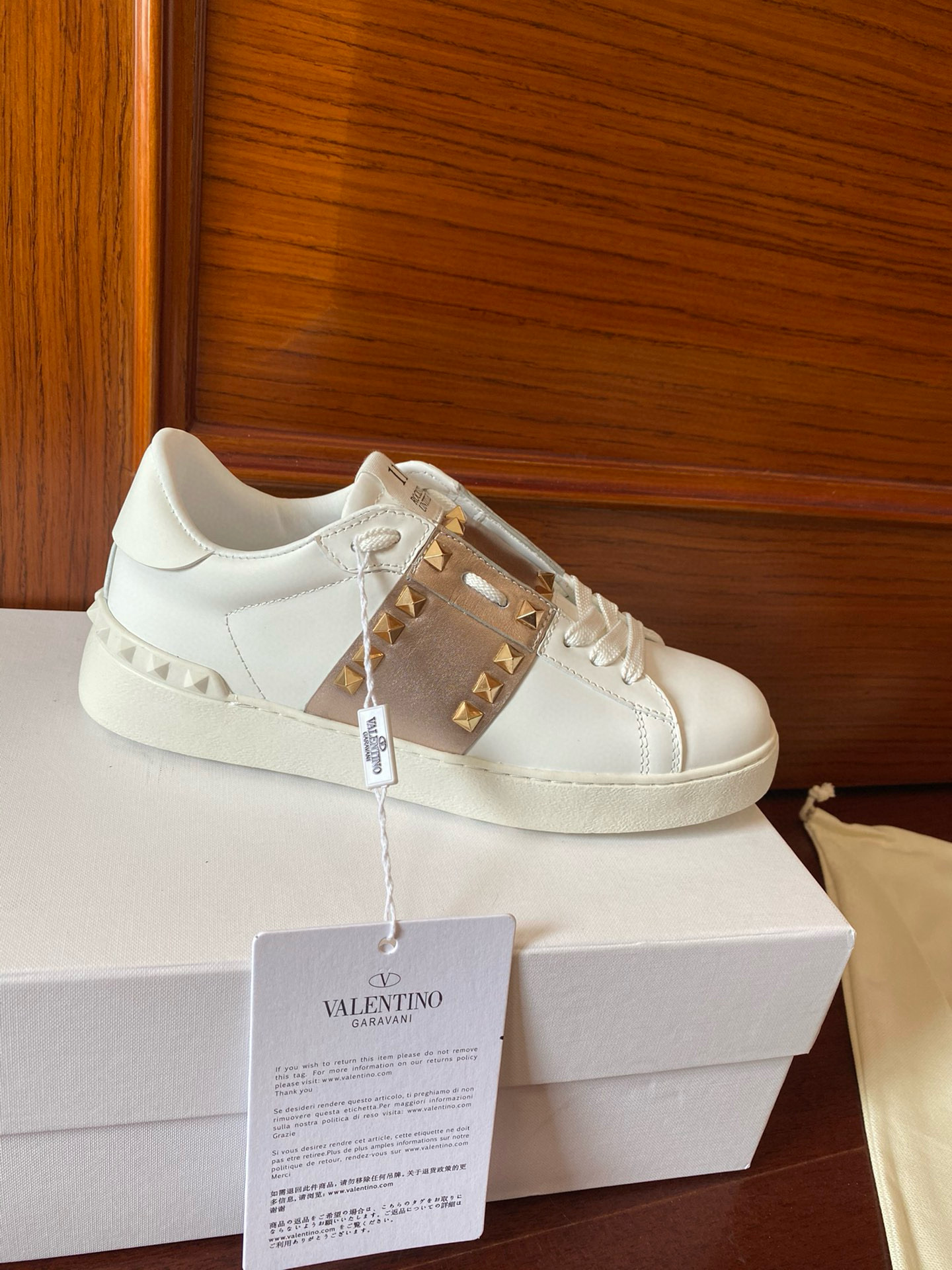 발렌티노 남녀공용 신발 운동화 스니커즈