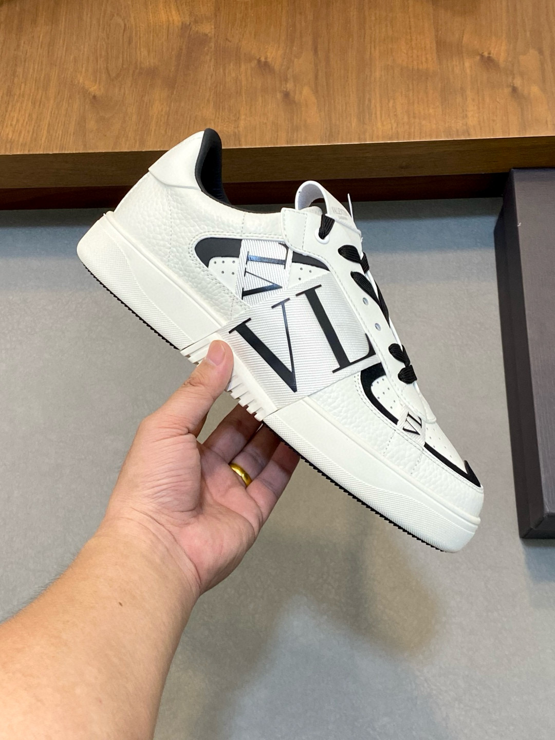 발렌티노 남자 신발 운동화 스니커즈