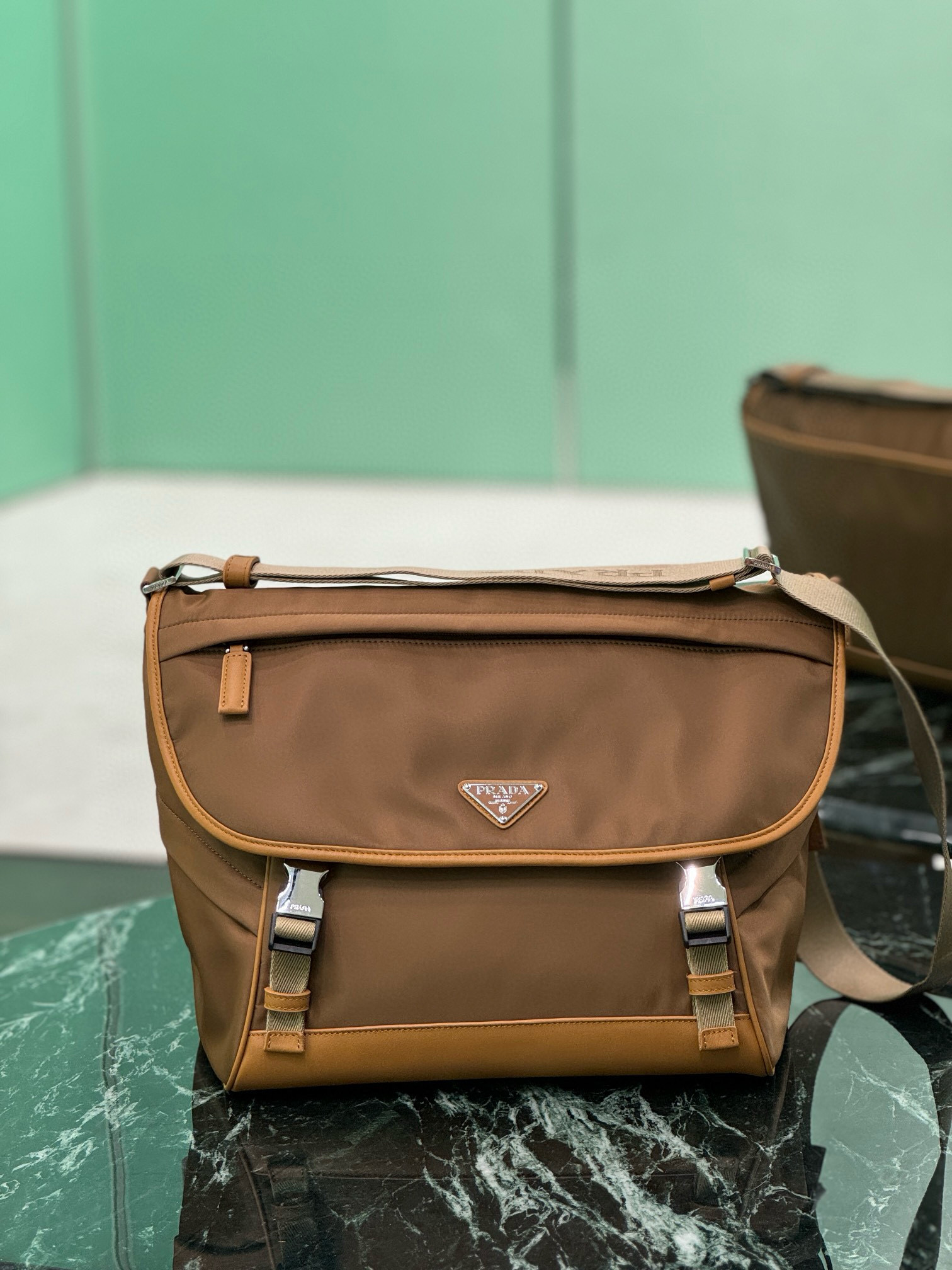 프라다 2VD052 남자가방