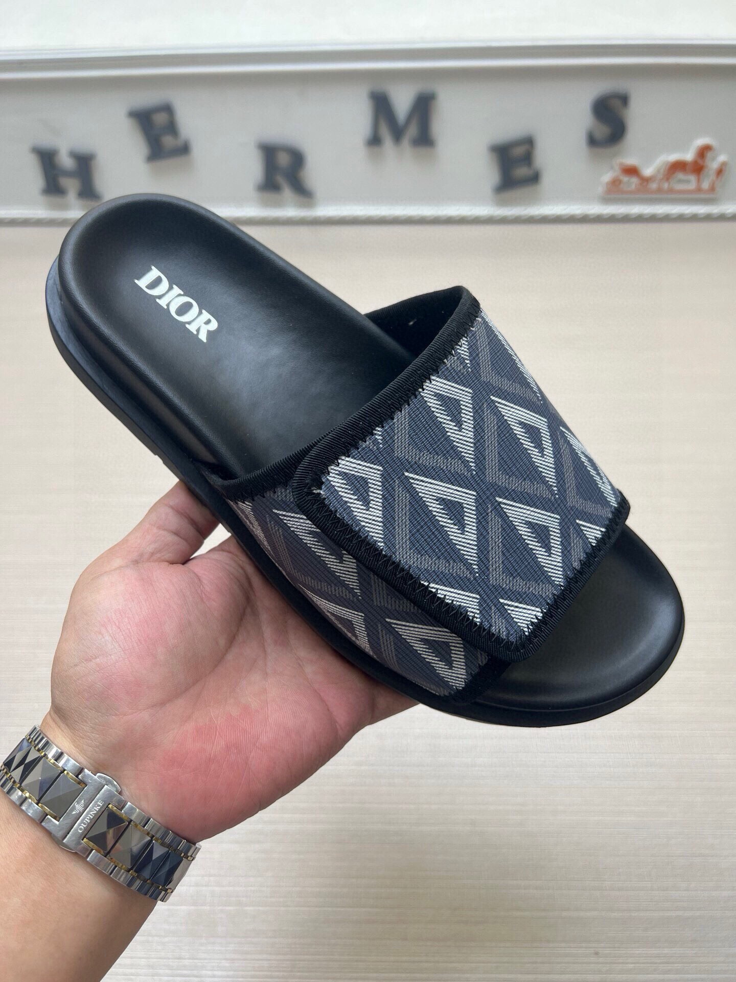 디올 남자 슬리퍼