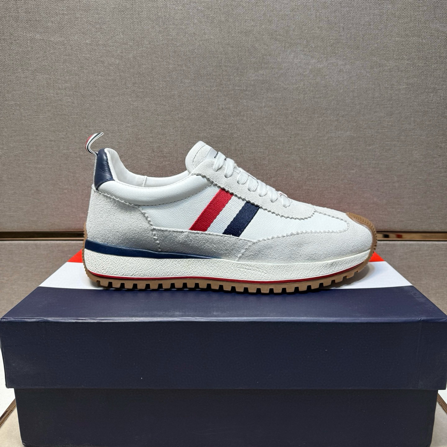 톰브라운 남자 신발 운동화 스니커즈