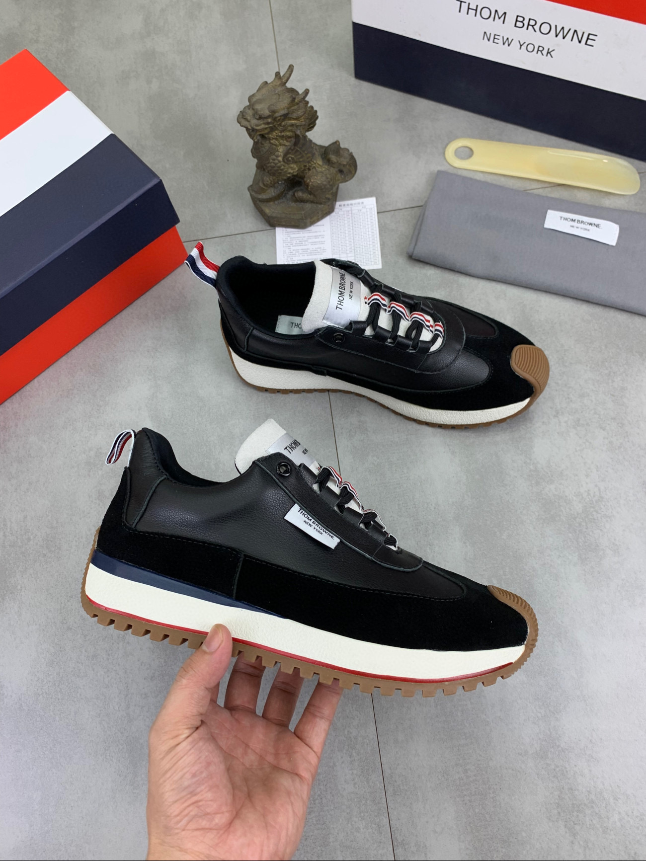 톰브라운 남자 신발 운동화 스니커즈