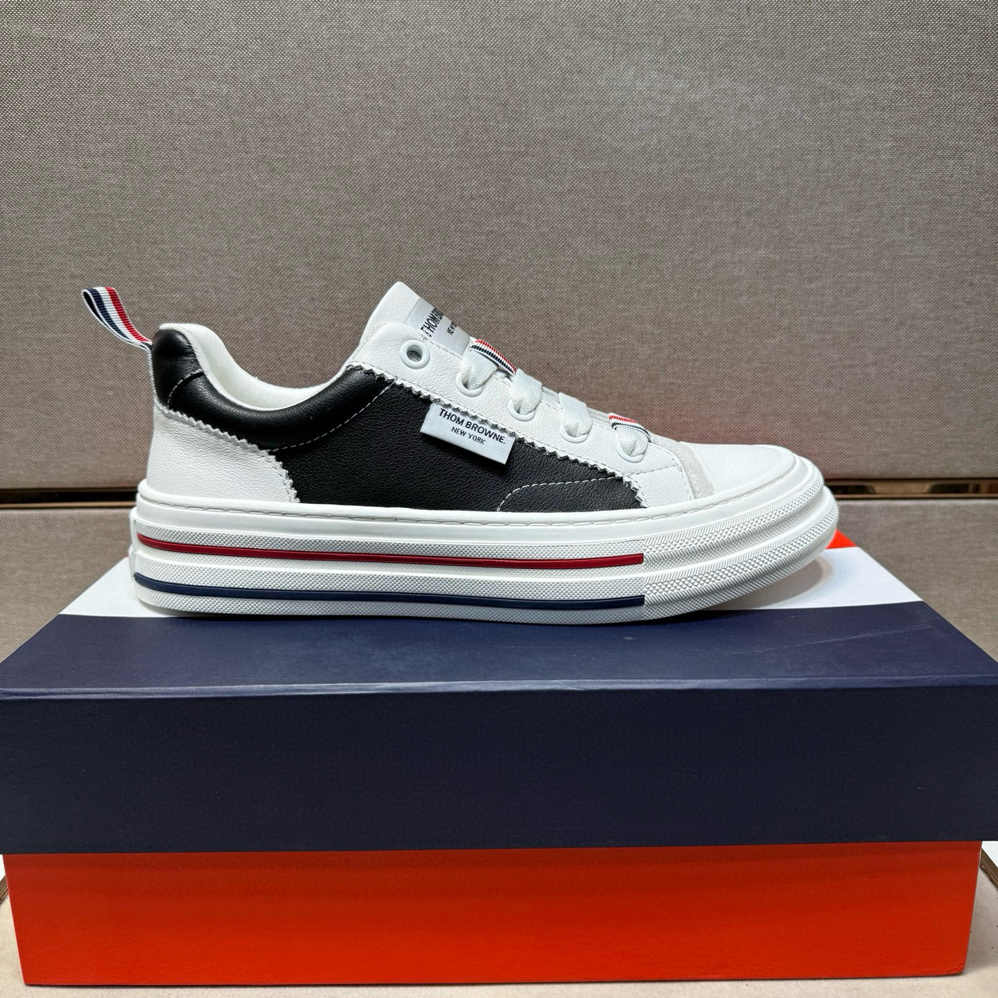 톰브라운 남자 신발 운동화 스니커즈