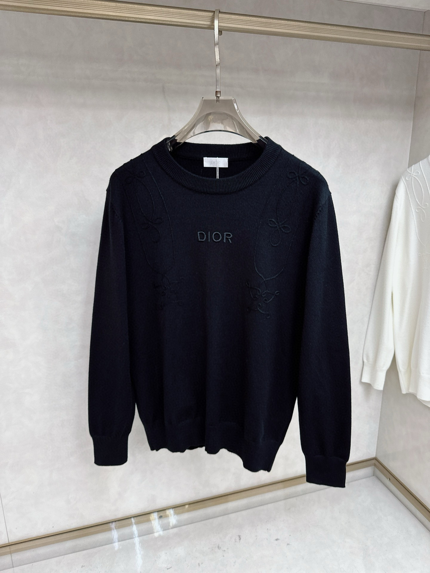 디올 남자 니트