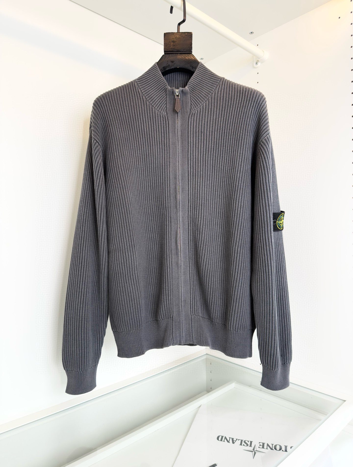 스톤아일랜드 남자 가디건