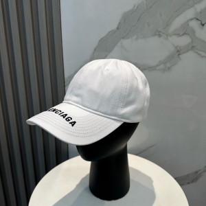 발렌시아가 모자