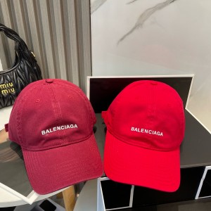 발렌시아가 모자