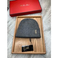 생로랑 겨울 모자