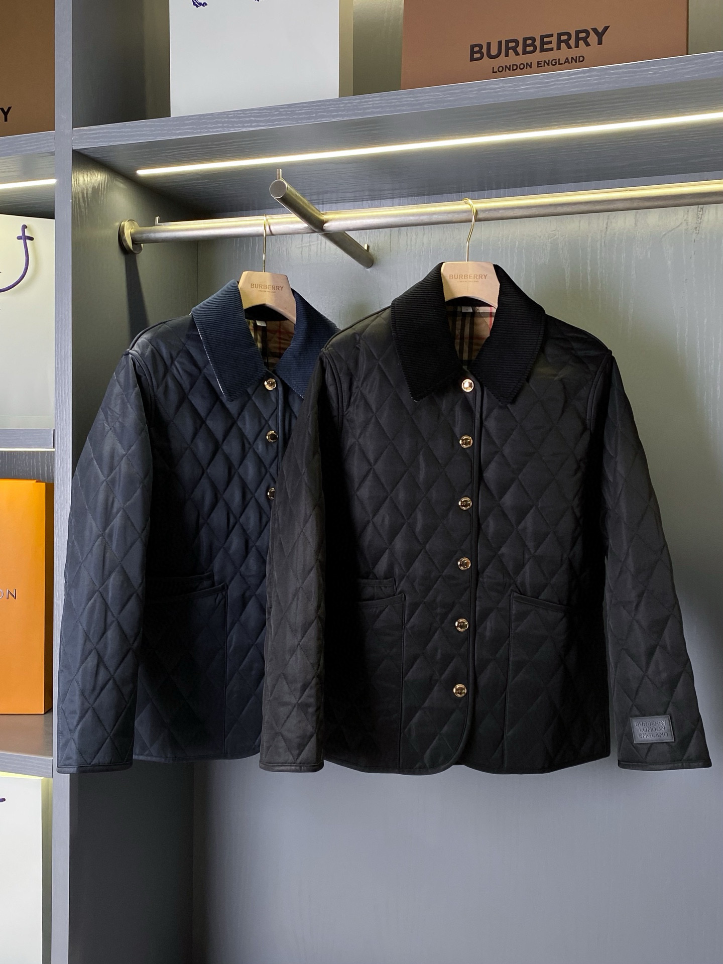 버버리 여자 패딩