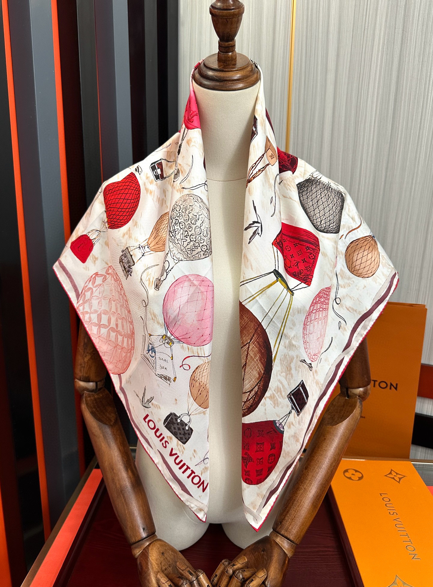 루이비통 스카프