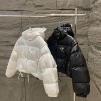 프라다 2컬러 여자 패딩