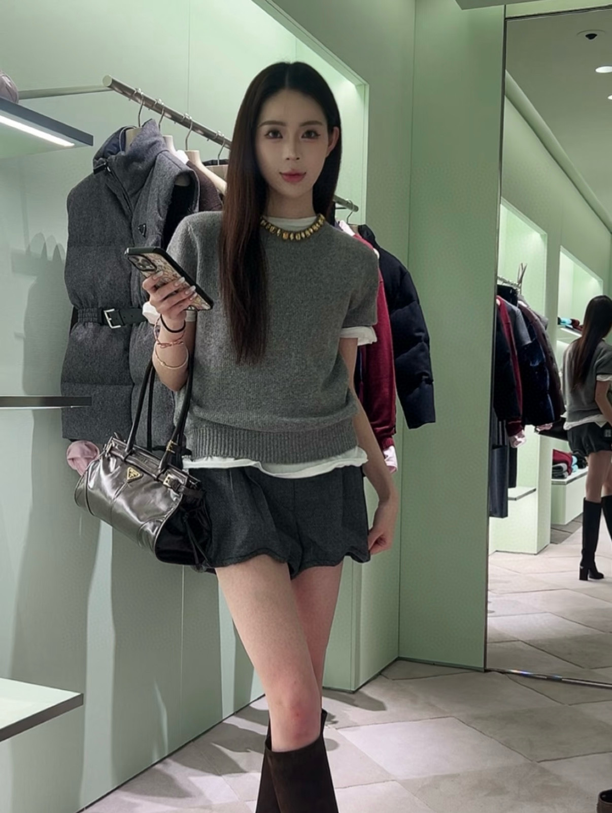 프라다 2컬러 여자 반팔