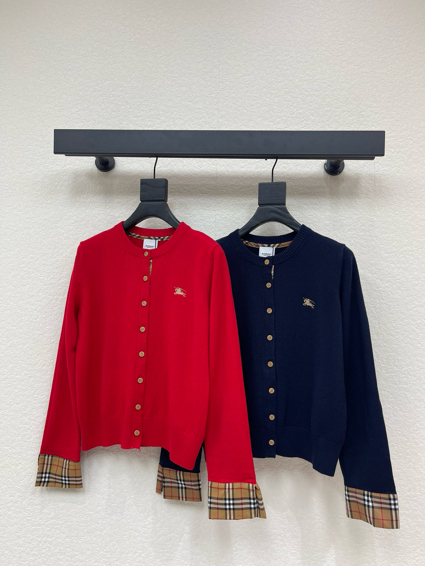 버버리 2컬러 여자 셔츠