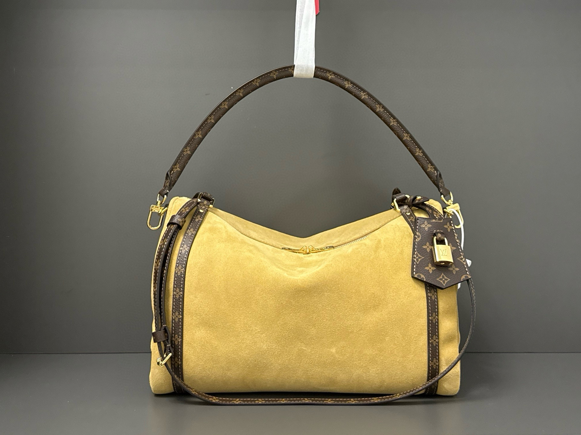 루이비통 M26358 여자가방