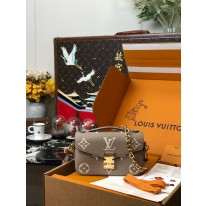 루이비통 M23081 여자가방