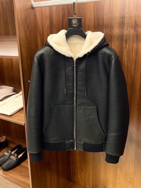 로에베 양가죽 양모 자켓