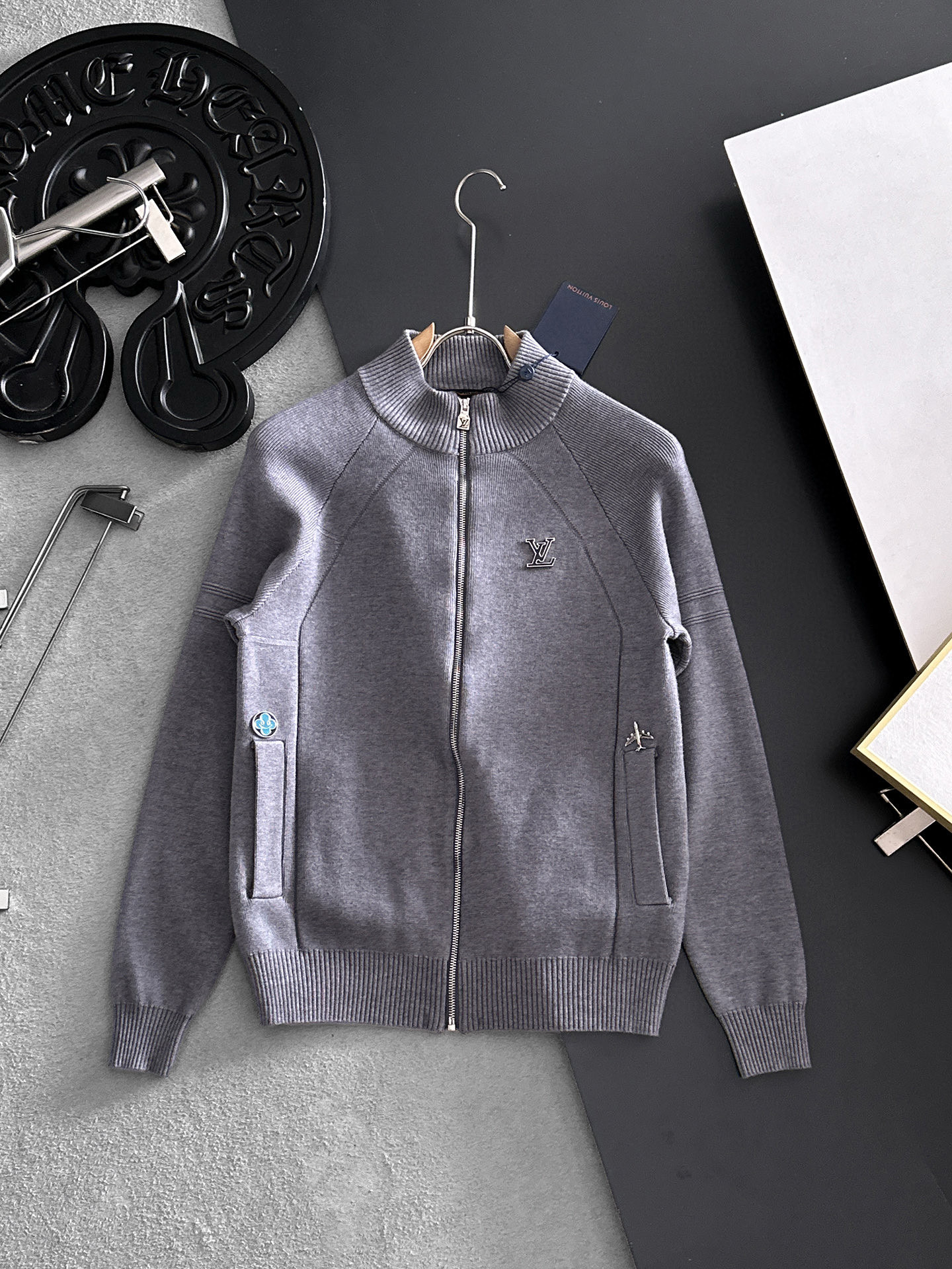 루이비통 남자 가디건