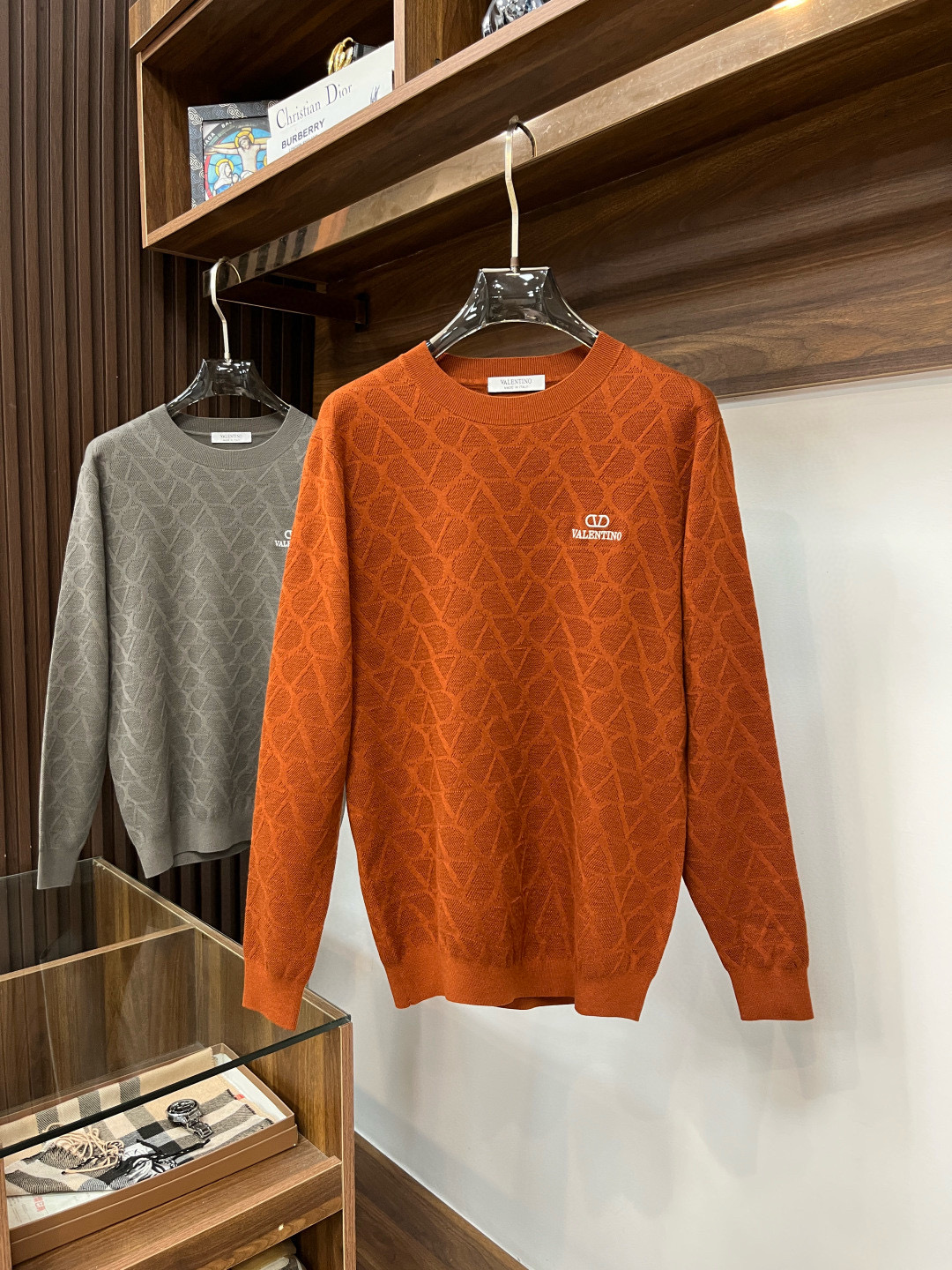 발렌티노 2컬러 남자 니트