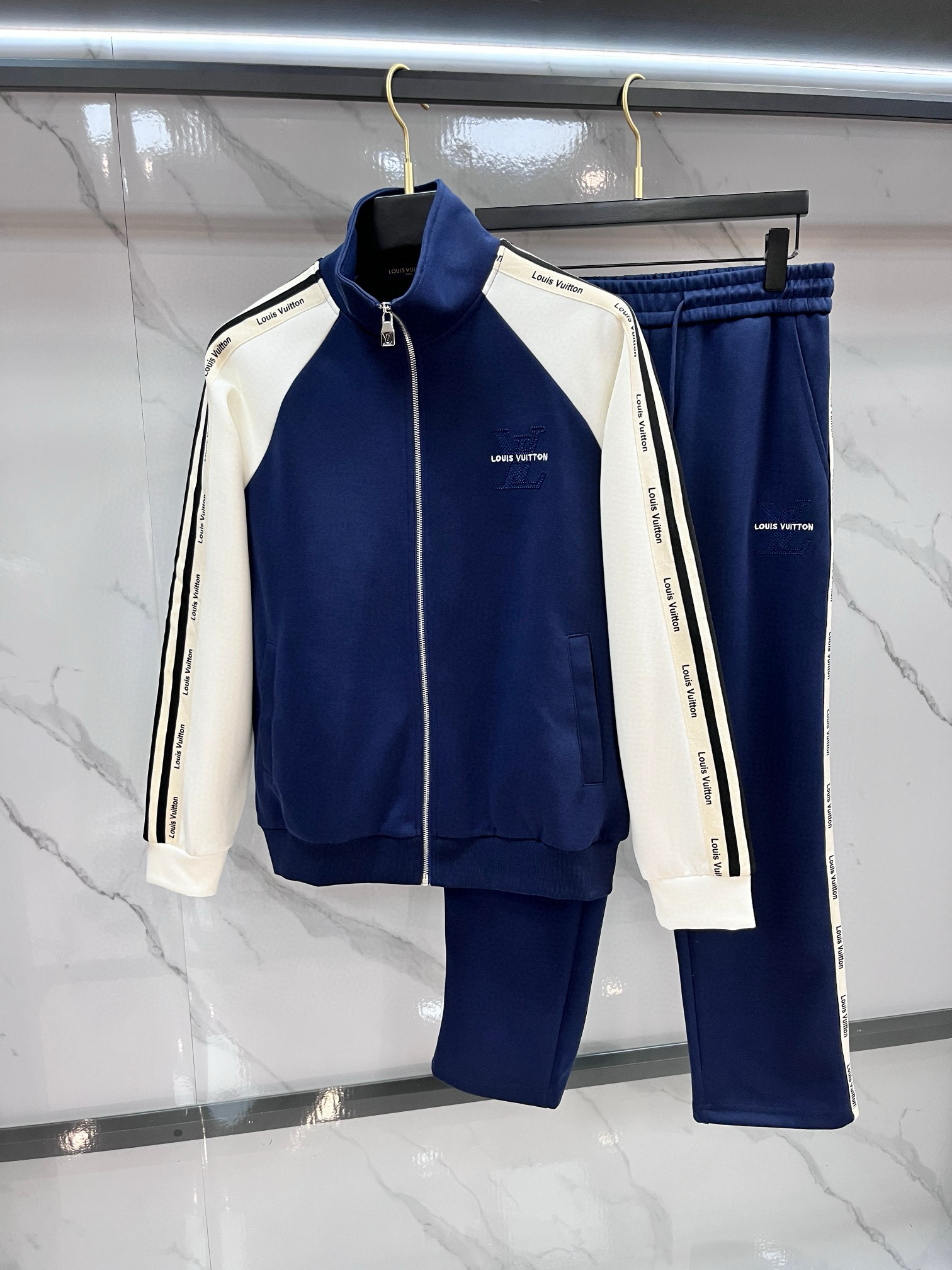 루이비통 2컬러 남자 세트