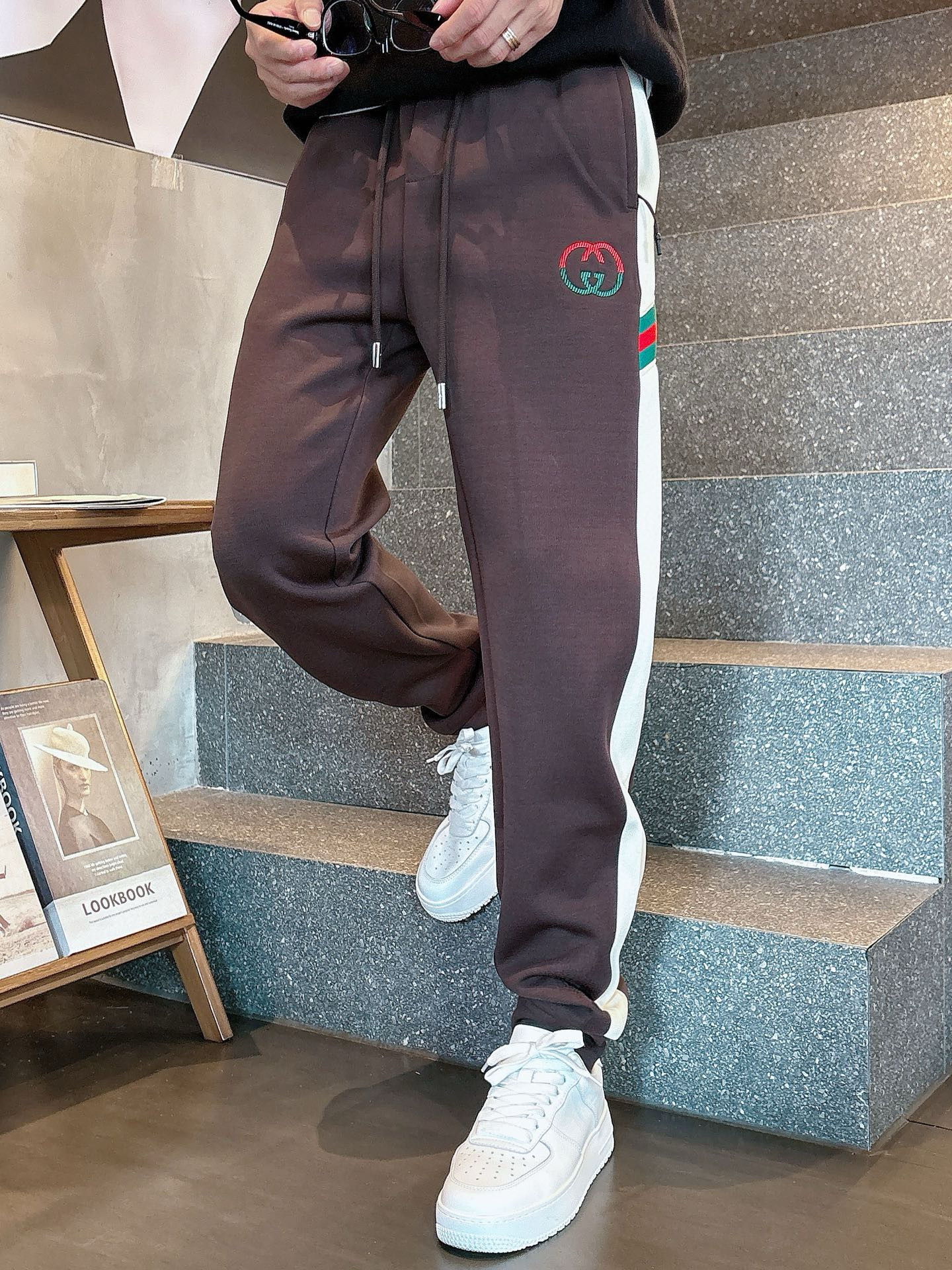 구찌 남자 바지