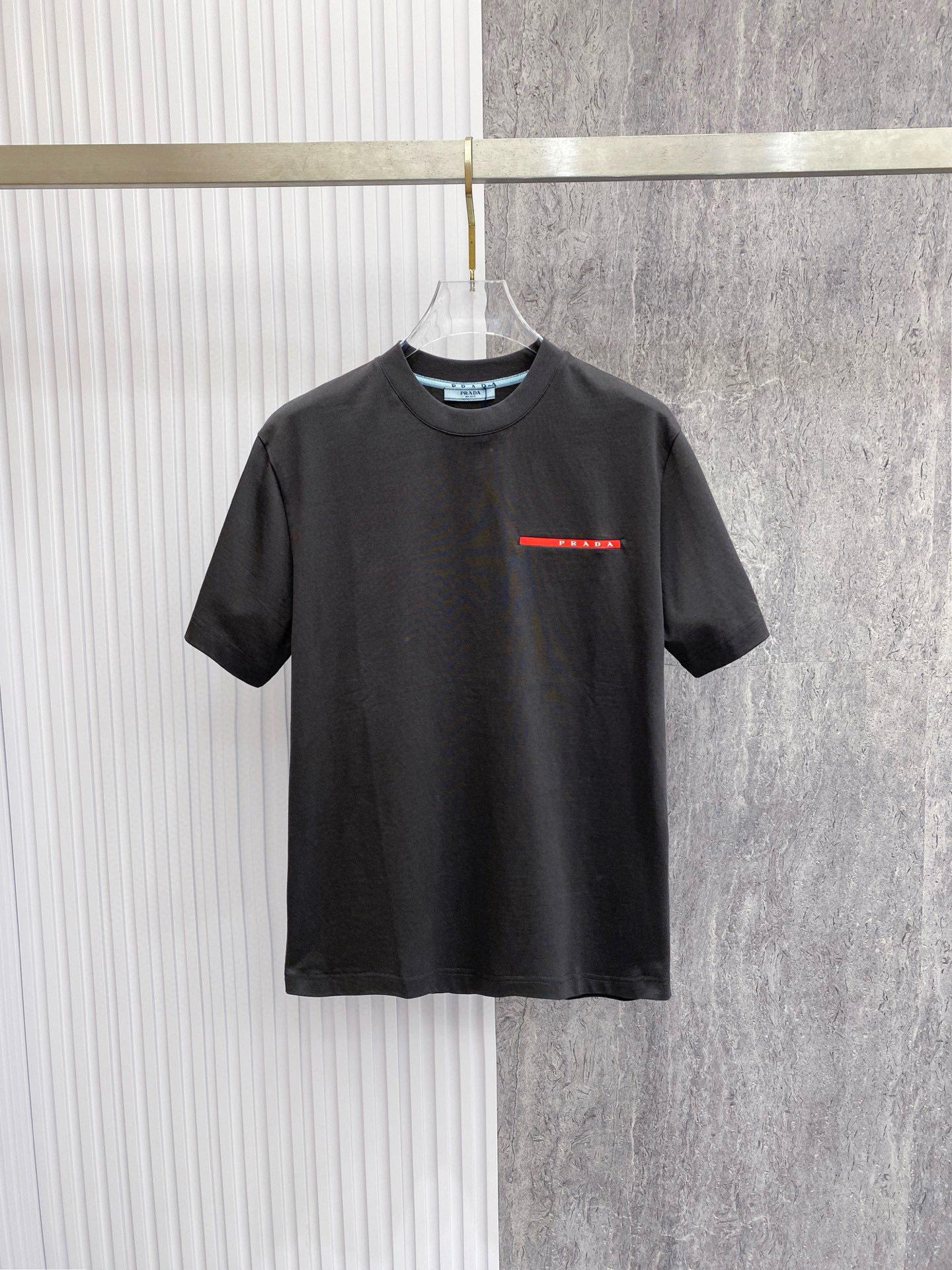 프라다 남자 반팔티